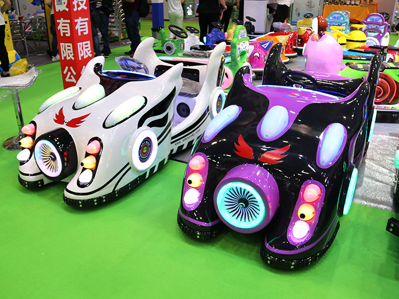 蝙蝠戰車(chē)02